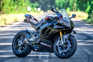 Перевізник Мотоцикл Ducati Panigale в Oslo Норвегія